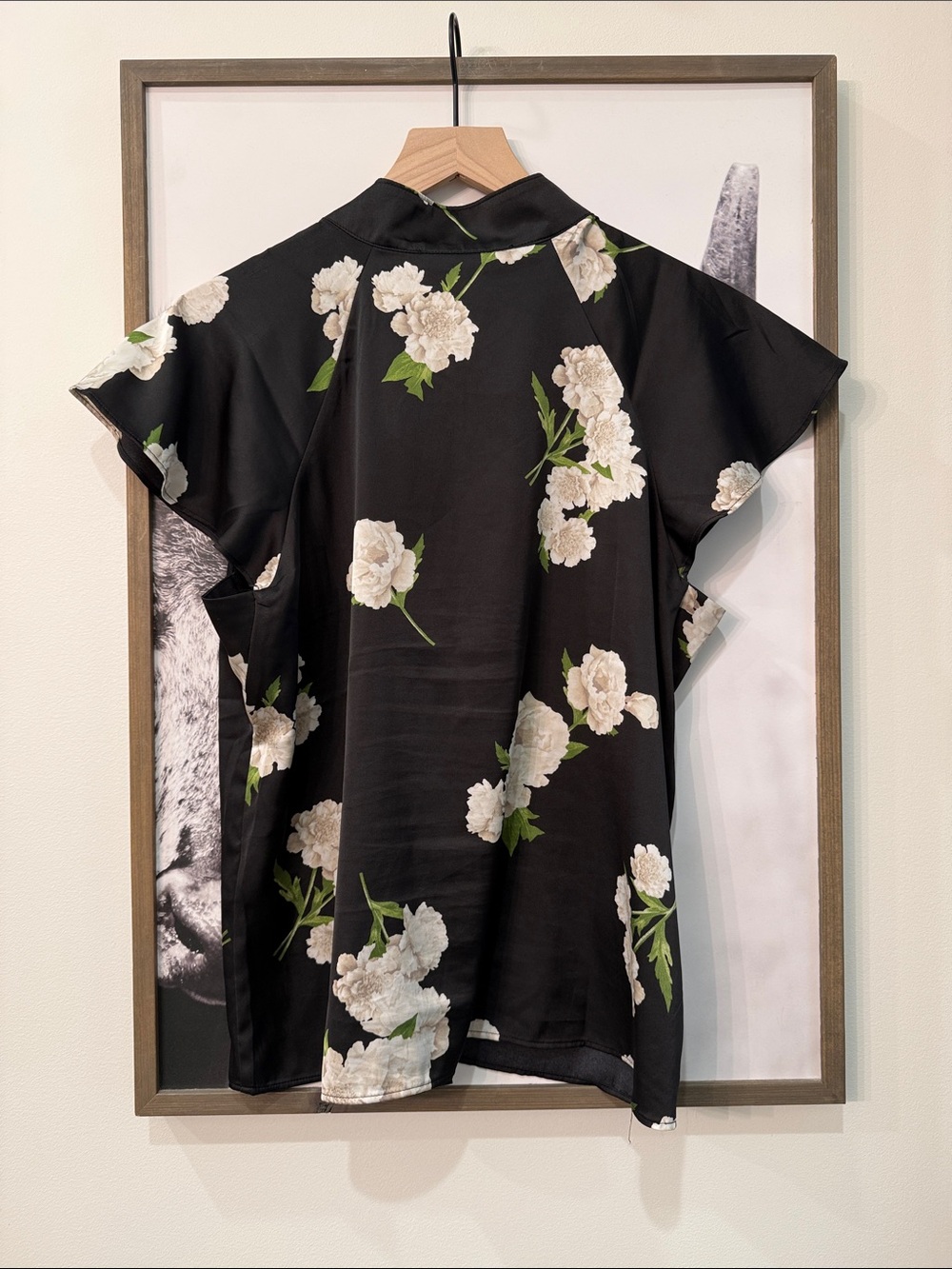 White House Black Market Black Floral Button-Down Short-Sleeve Blouse - Picture 2 of 8